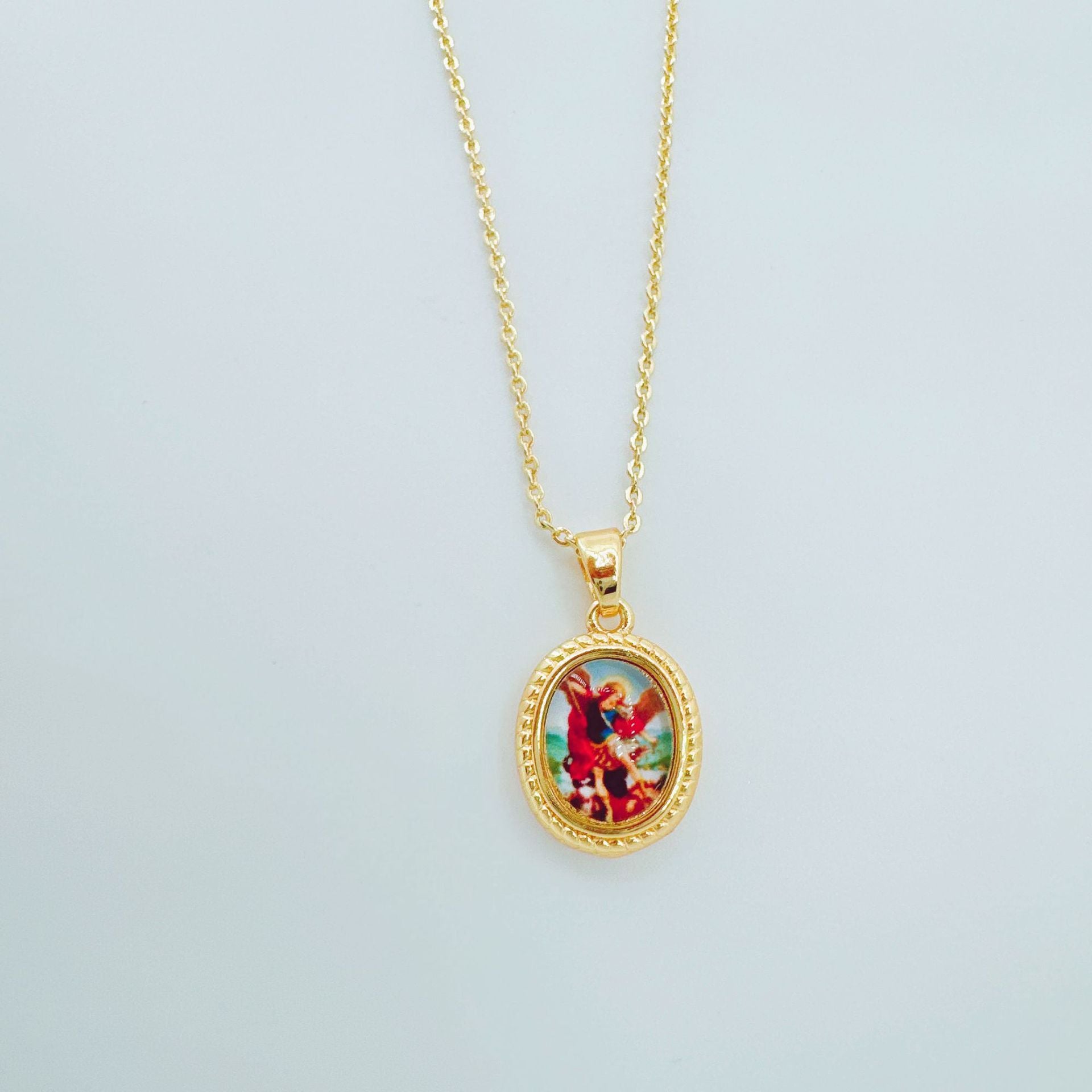 Wholesale Gold-Plated Copper Figure Pendant Necklace,  Trendy Gift Jewelry Accessory for Women