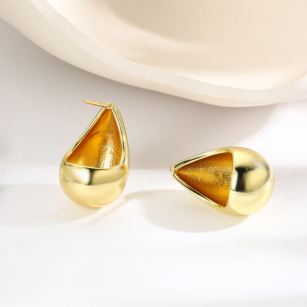 Wholesale Copper plated 18 gold hollow glossy water drop stud earrings