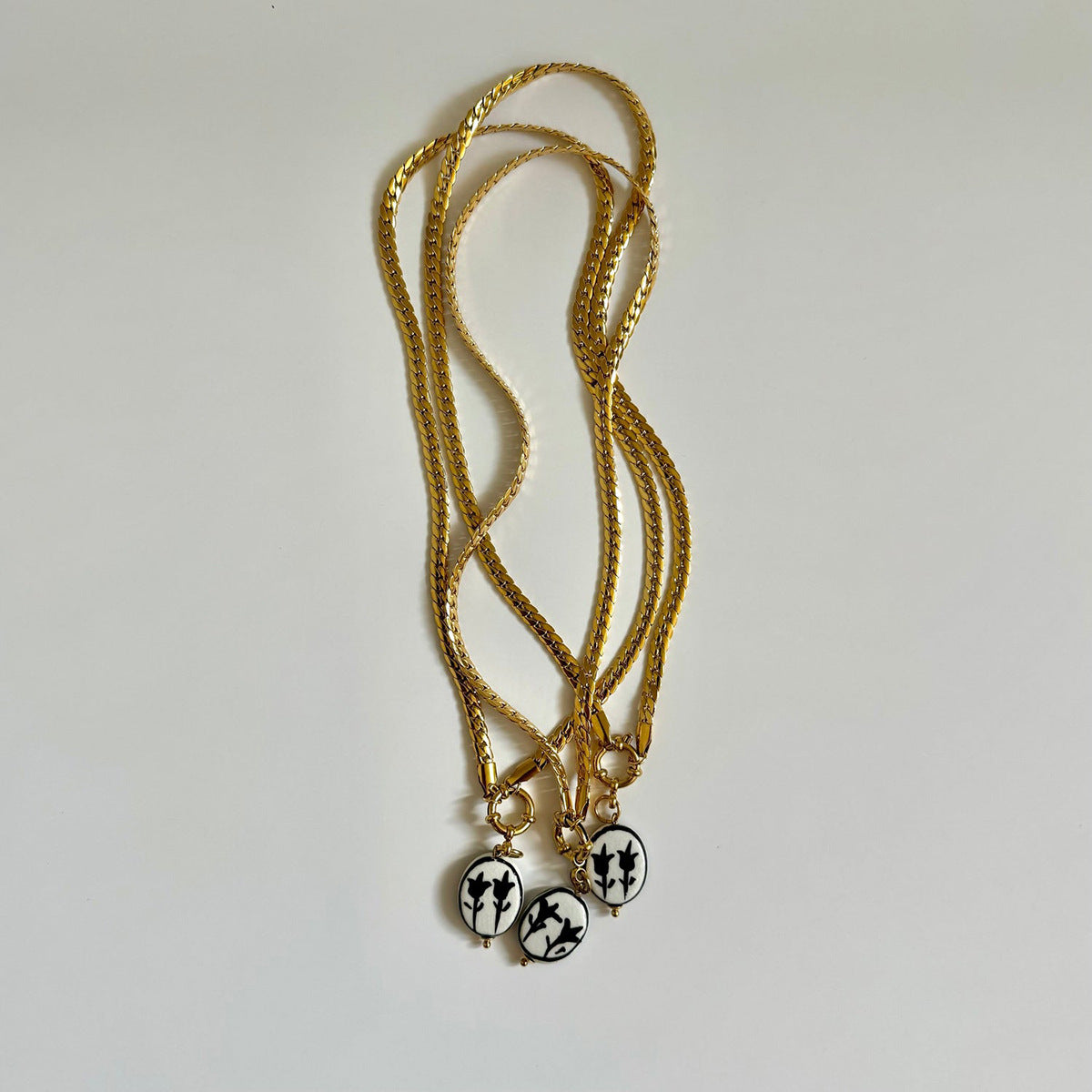 Wholesale Flower Ceramic Pendant Necklace Stainless Steel Sweater Chain