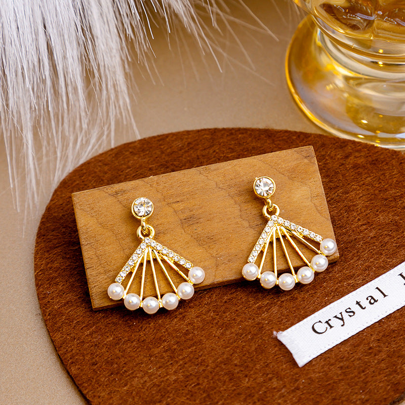 Wholesale pearl light luxury elegant silver needle steel needle alloy earrings ACC-ES-MDD007