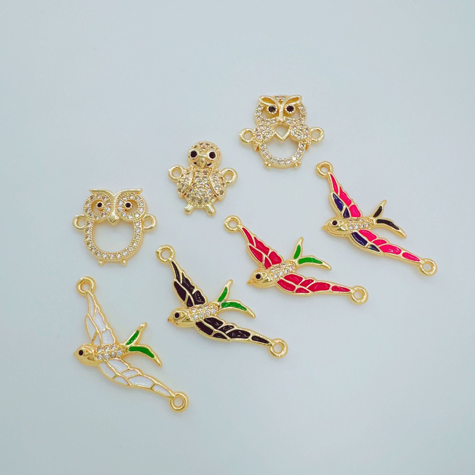 Wholesale 18K Gold Plated Copper Owl Swallow Pendant Charm - Trendy Jewelry Accessory for DIY Necklace Bracelet Making