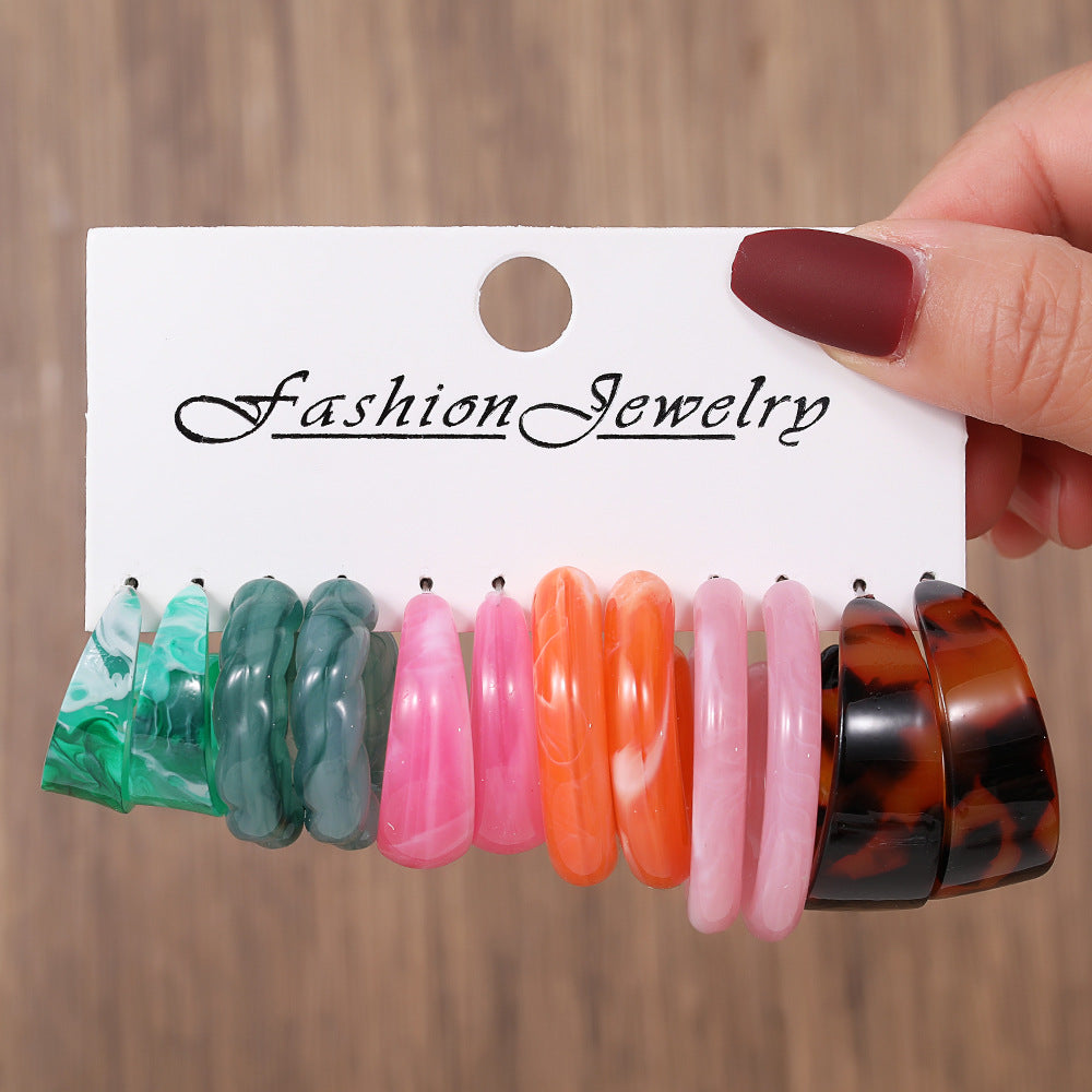 Wholesale  Color Creative Earrings Women's Acrylic C- shaped Mixed Color Resin Earrings