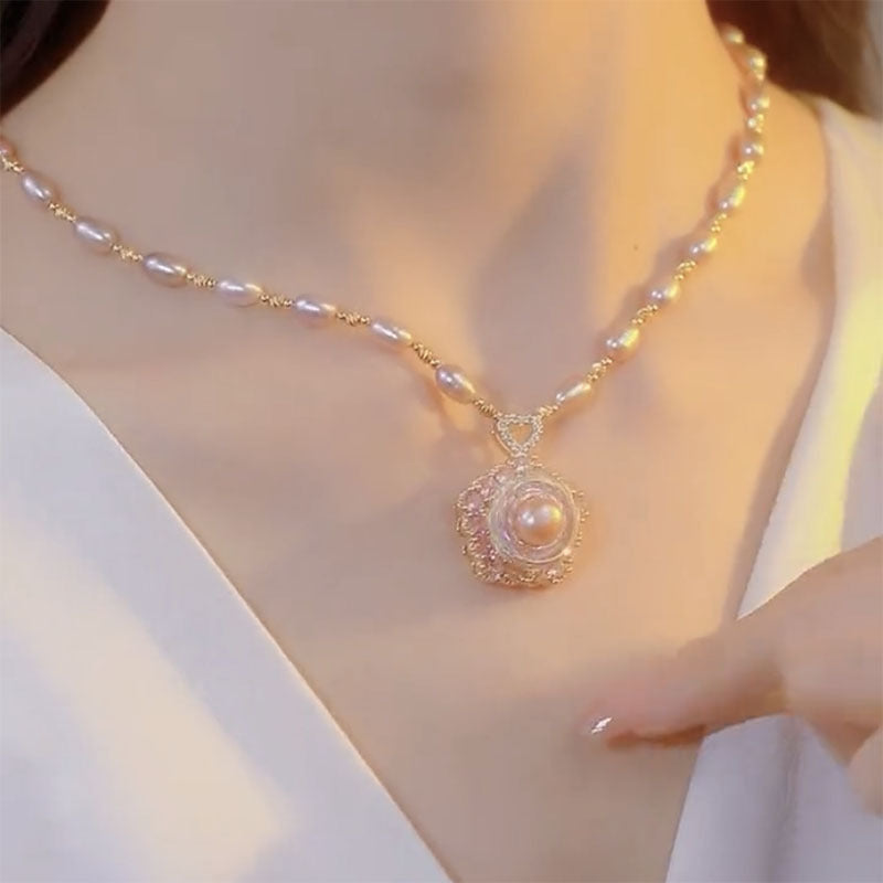 Wholesale Natural Rotating Pearl Necklace Trendy Flower Zircon Pendant Bone Chain ACC-NE-Huzhe002