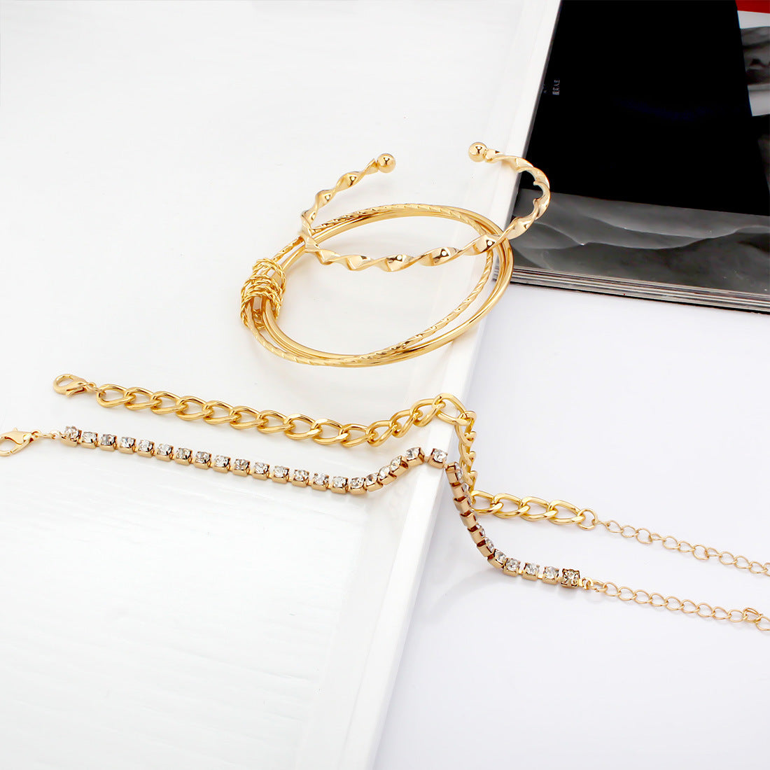 Wholesale Spiral Twist Metal Bracelets ACC-BT-Tengc001