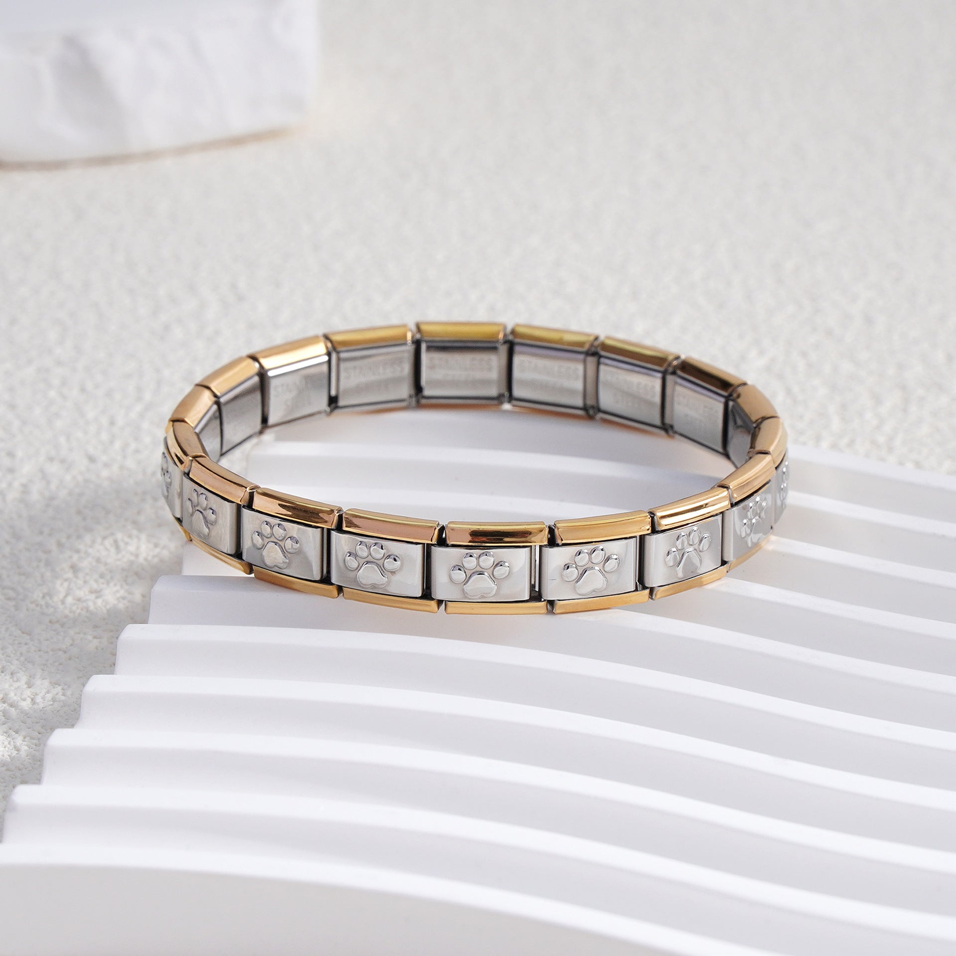Wholesale Heart Shaped Stainless Steel DIY Modular Bracelet Fashion Accessory Great For Gift Giving And Boutique Resale