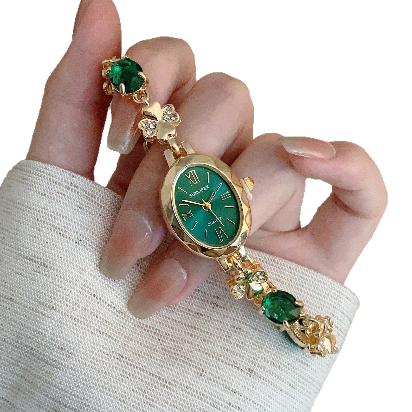 Wholesale Stylish Oval Crystal Women Quartz Wristwatch Bracelet Design Fashion Jewelry Accessory For Everyday Wear And Gift