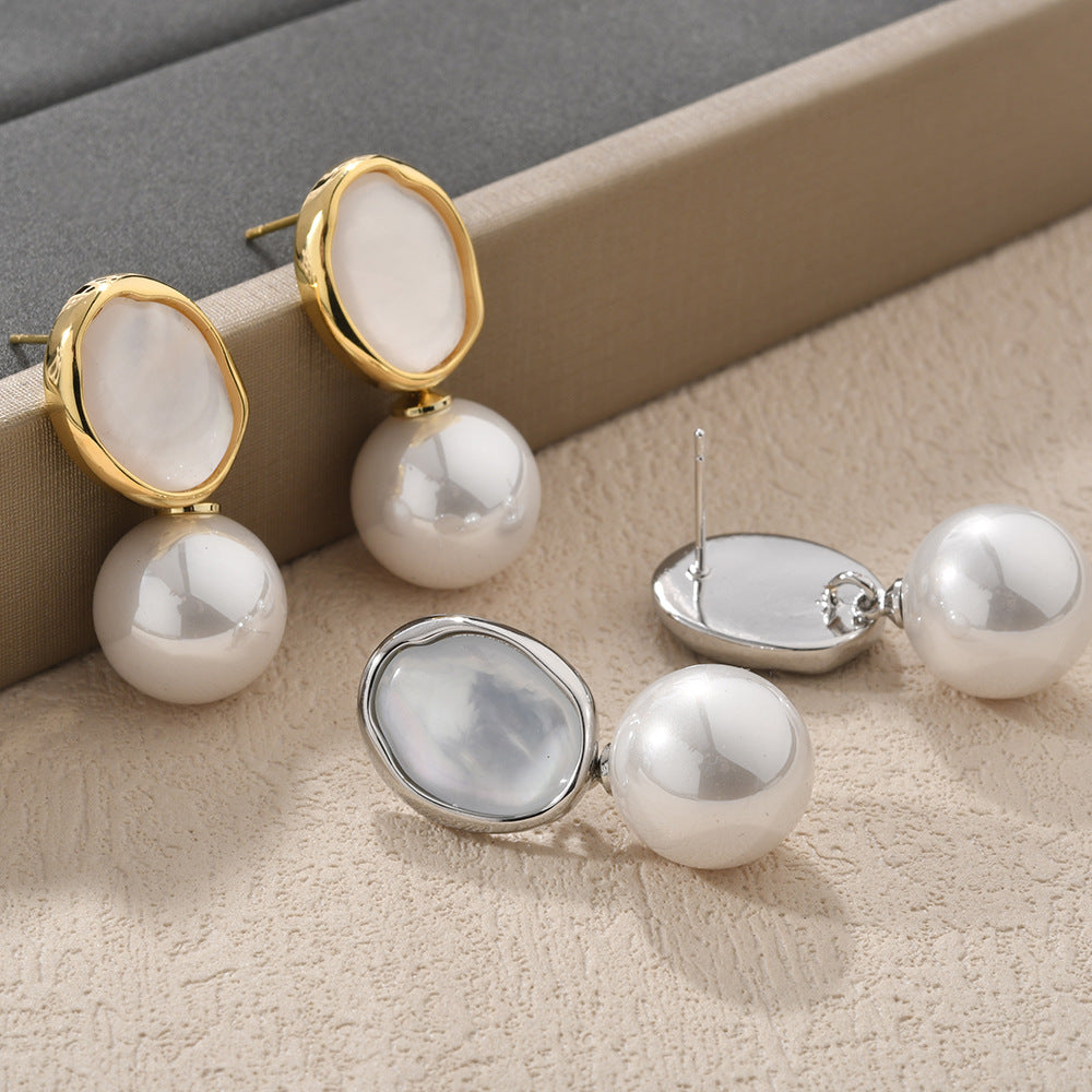 Wholesale Vintage pearl earrings light luxury ear pins earrings