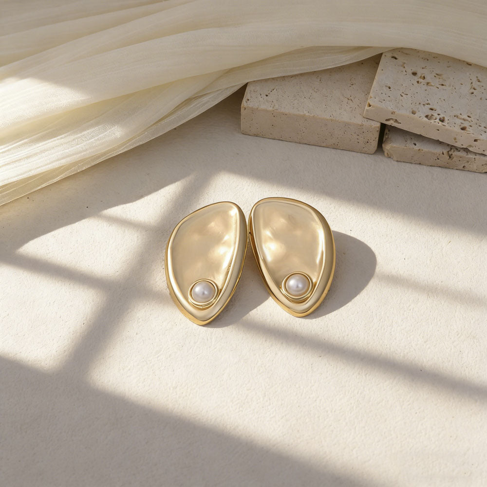 Wholesale Ocean-Inspired Textured Gold Conch and Starfish Stud Earrings