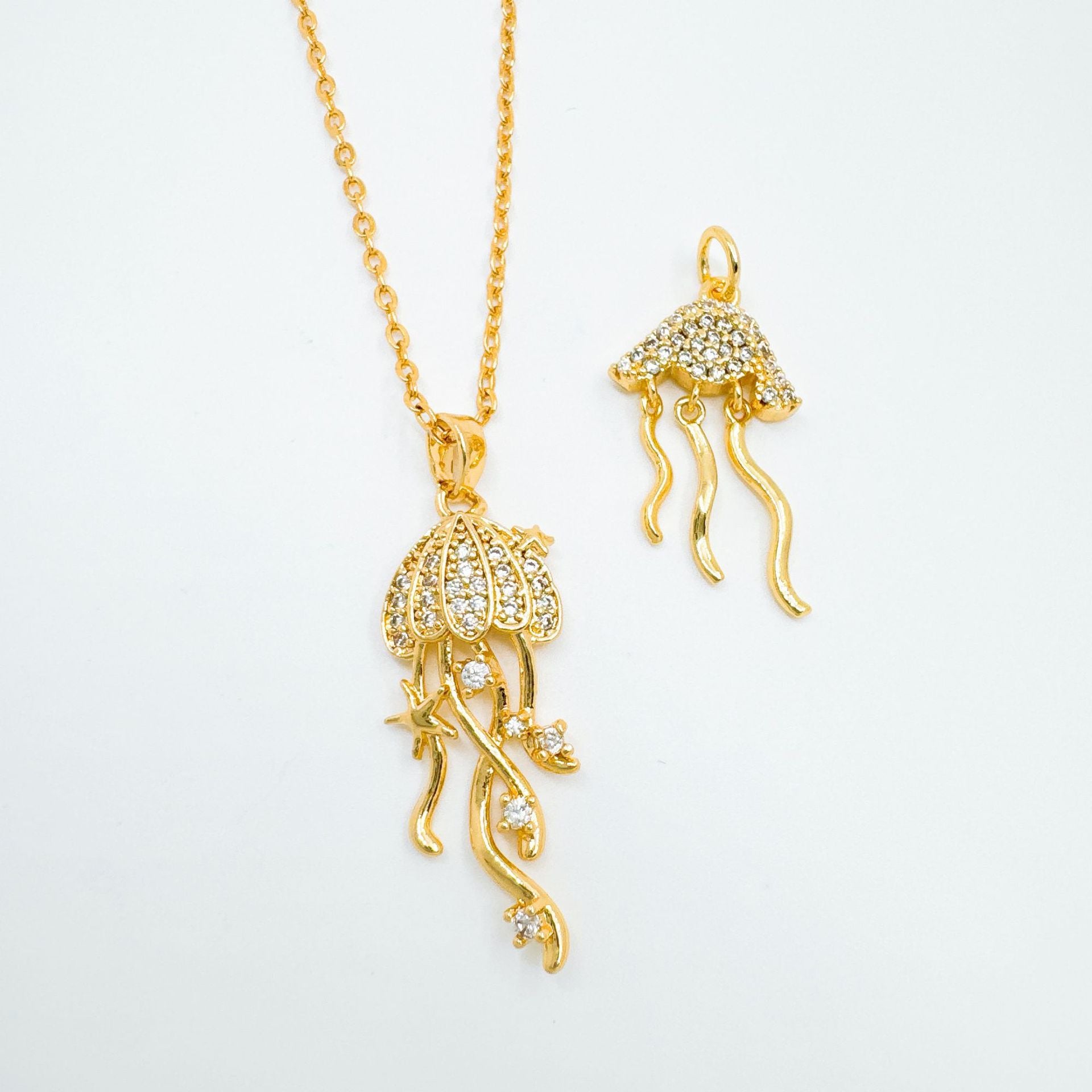 Wholesale Copper Gold Plated Jellyfish Pendant Necklace,  Fashion Jewelry Accessory for Everyday Wear