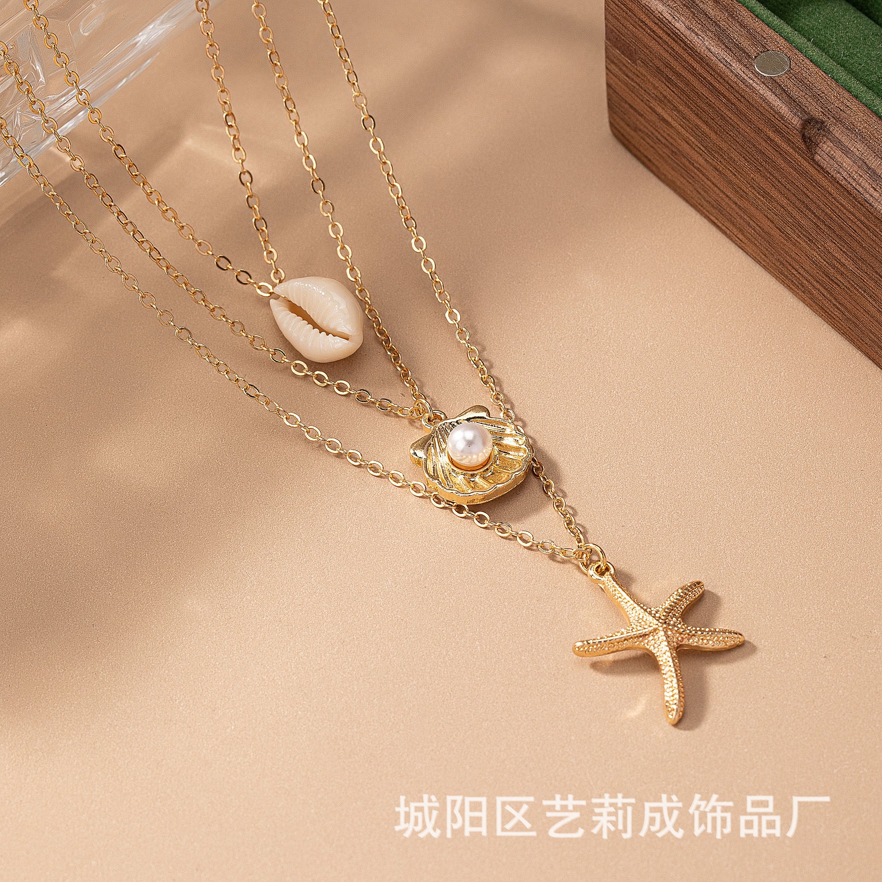 Wholesale Starfish Shell Pendant Necklace Women Beach Vacation Style Fashion Jewelry Accessory Boutique Resale