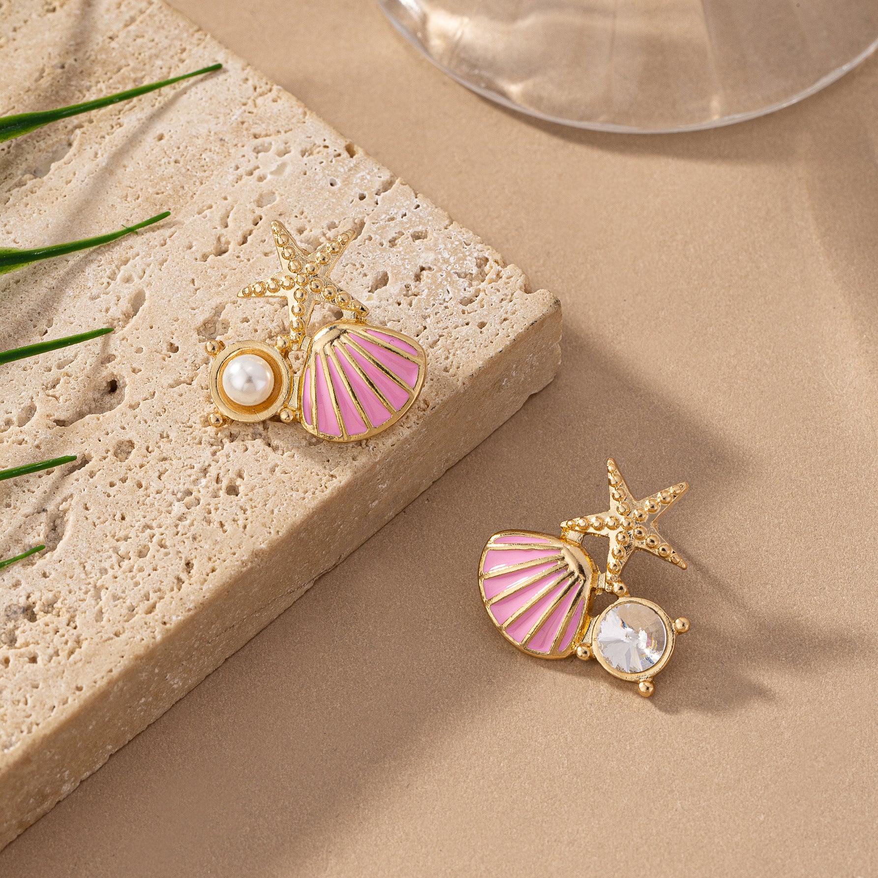 Wholesale Electroplated Alloy Starfish Shell Earrings Studs For Women Retro Minimalist Fashion Jewelry Accessory