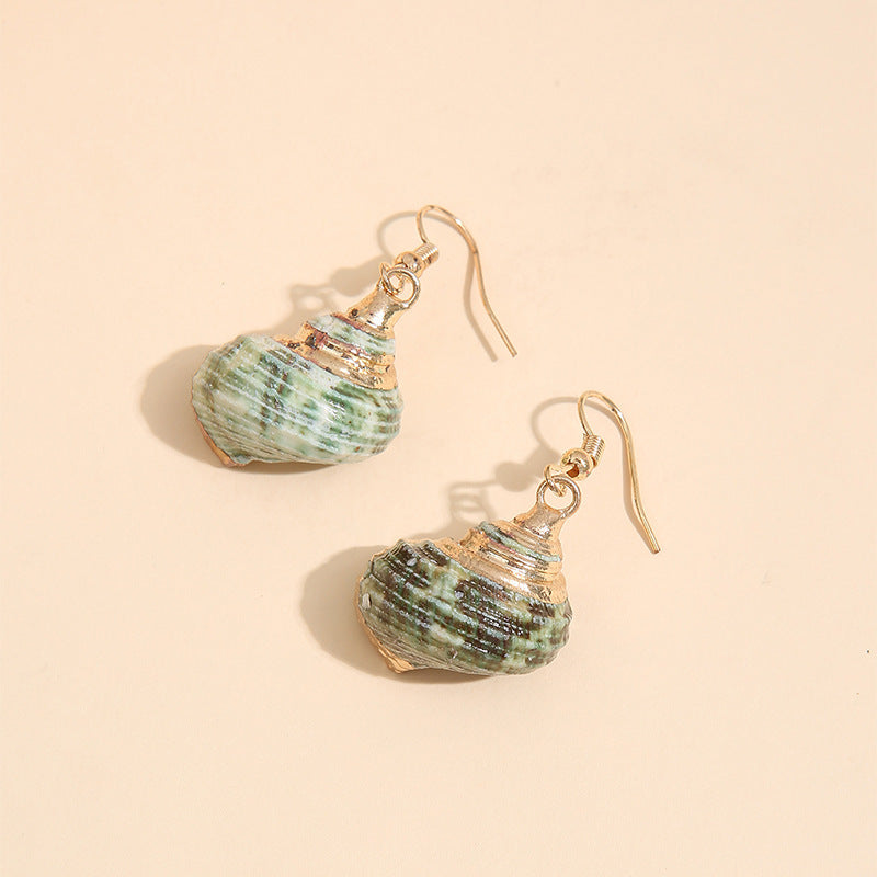 Wholesale conch shell  Beach wind double color conch shell earrings