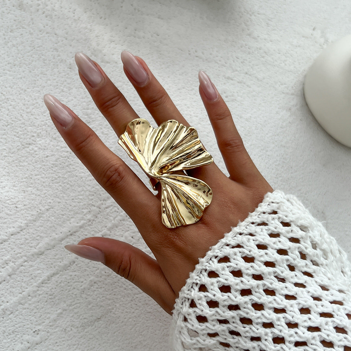 Wholesale Metal Ginkgo Leaf Statement Ring Irregular Women S Fashion Jewelry Accessory Chic Party Gift Resale