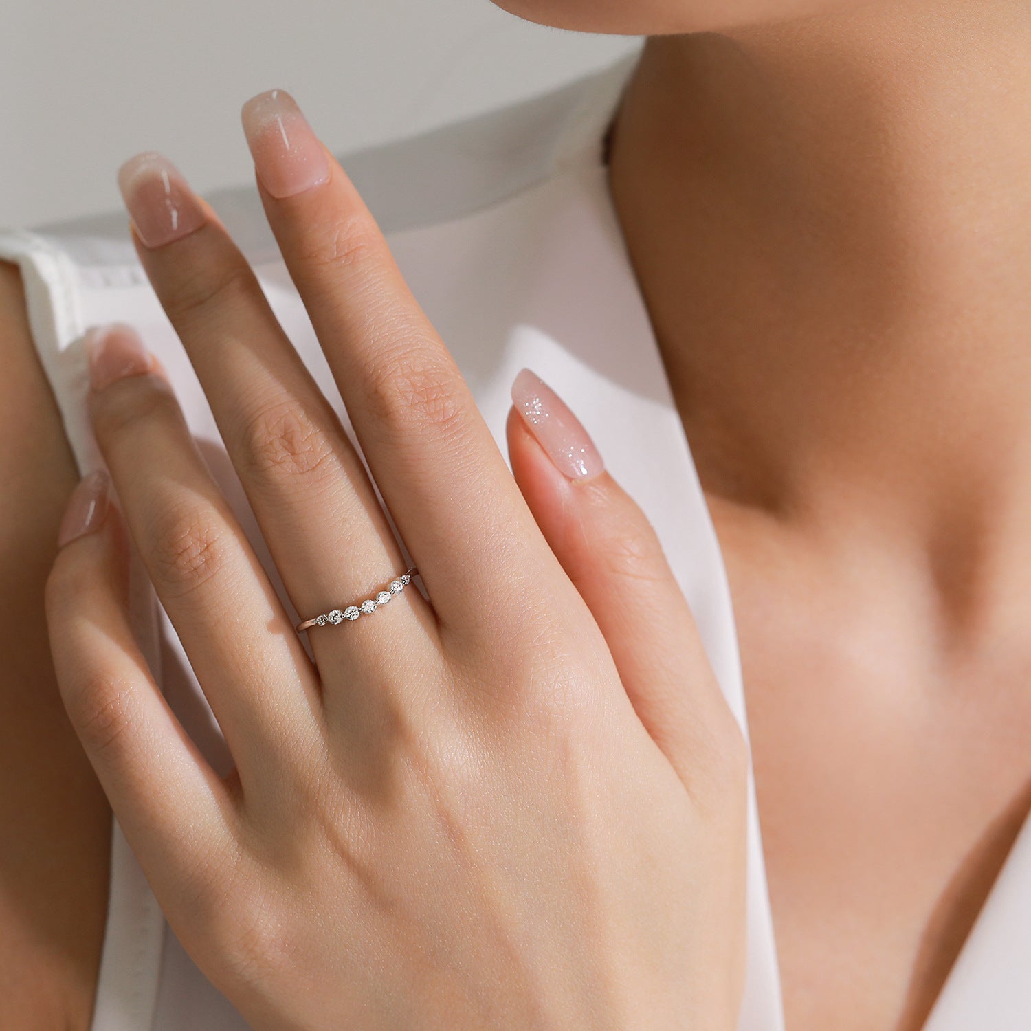 Wholesale S925 sterling silver small row diamond smile line ring