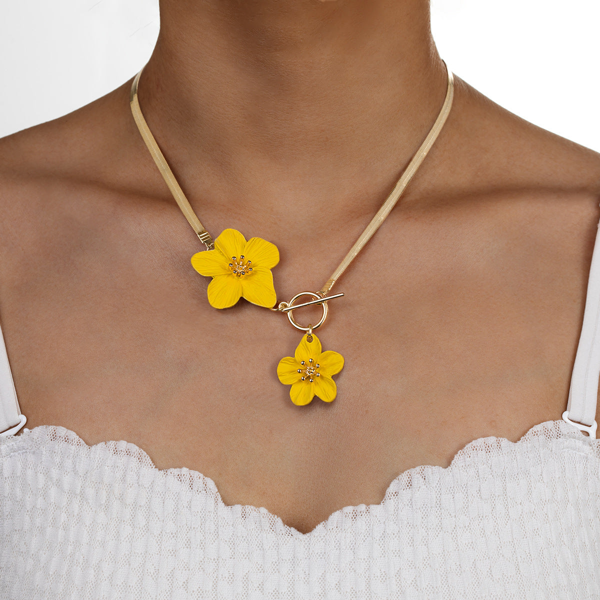 Wholesale three-dimensional flower  OT buckle alloy chain clavicle chain necklace