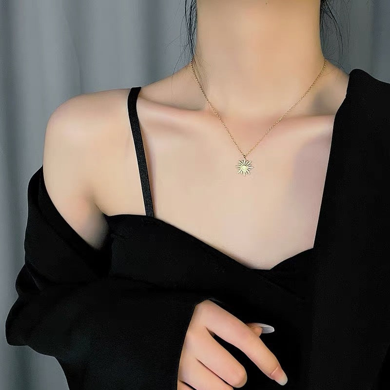 Wholesale Titanium Steel Sunflower Necklaces ACC-NE-XinL002