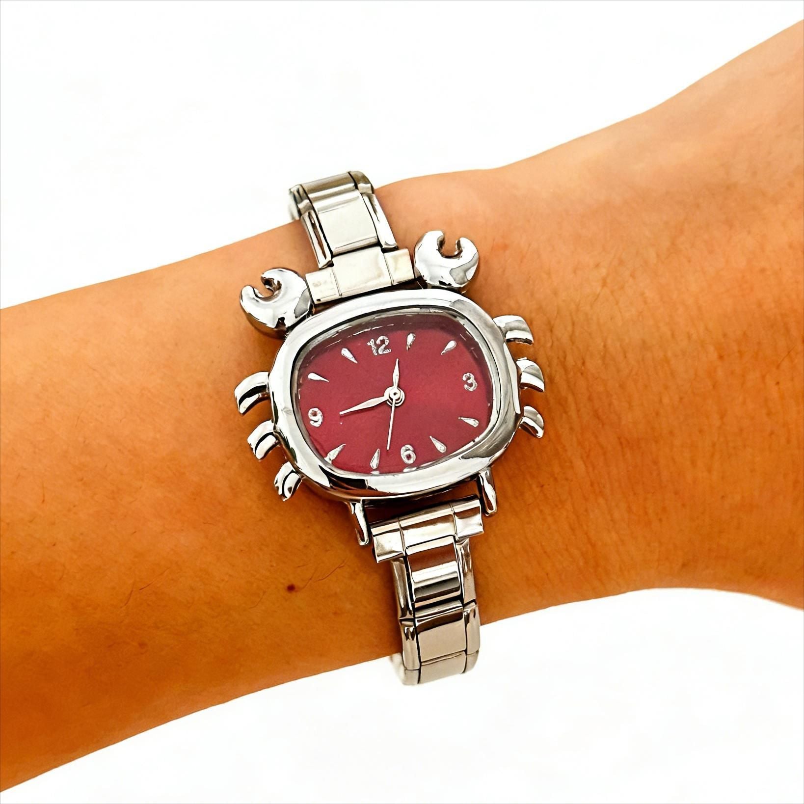 Wholesale Stylish Square Crab Design Stainless Steel Quartz Watch with Fashion Strap for Everyday Wear