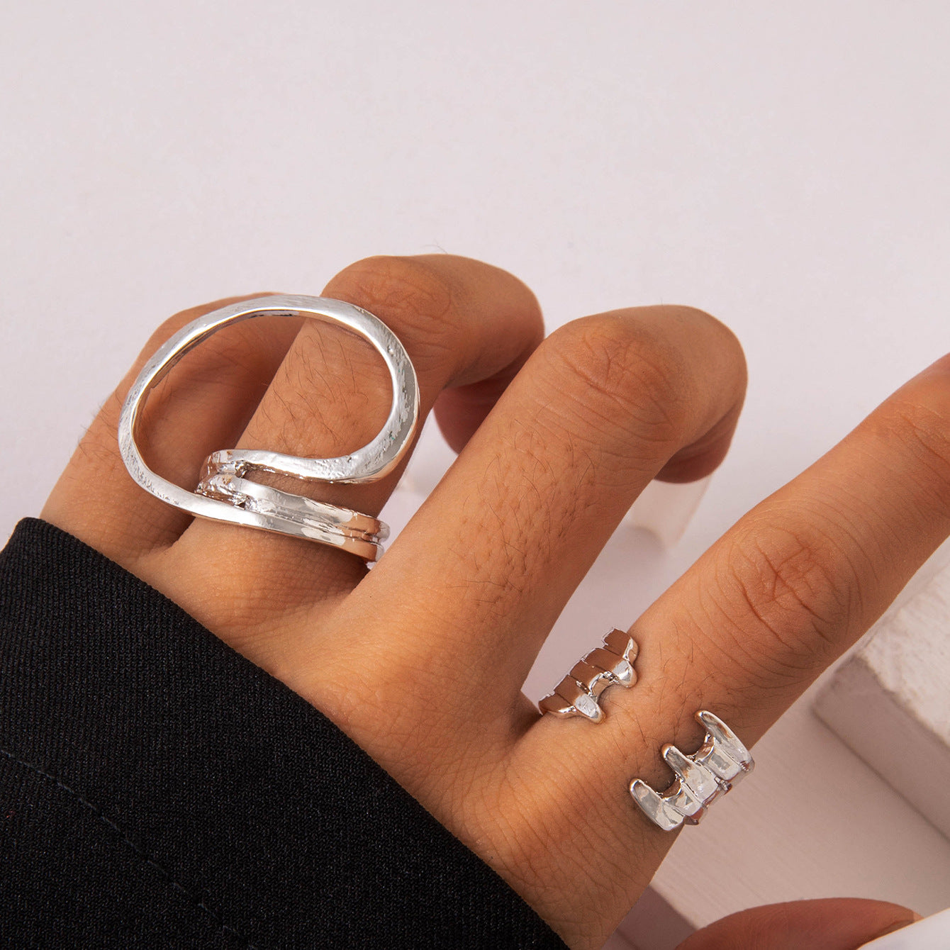 Wholesale irregular hollow arc opening ring set