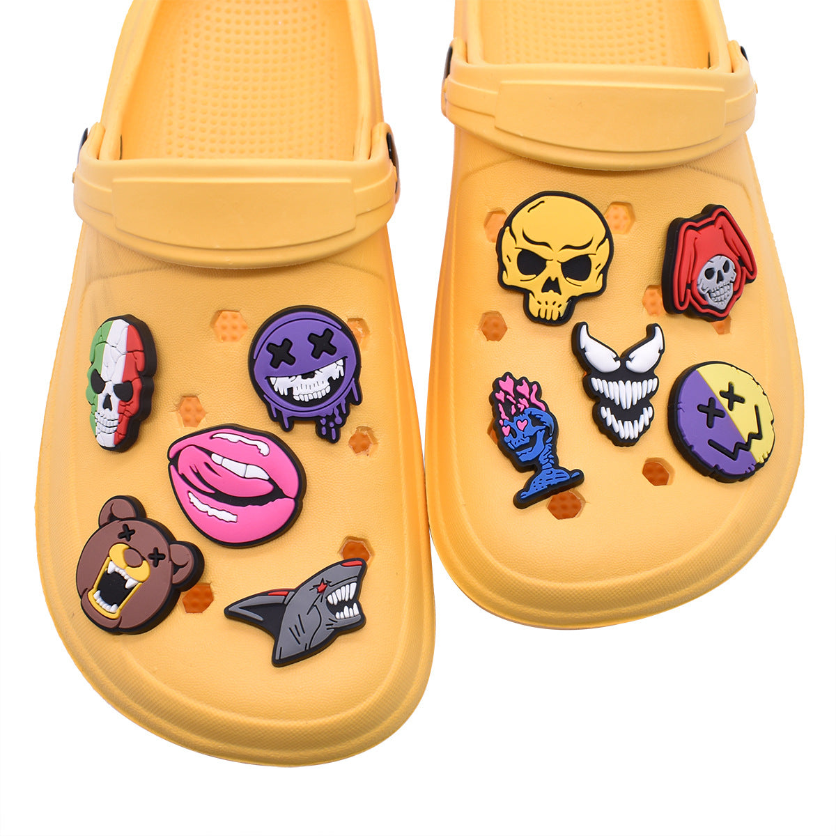 Wholesale Random 100pcs Horror Face Series Shoes Accessories Shoes Charms