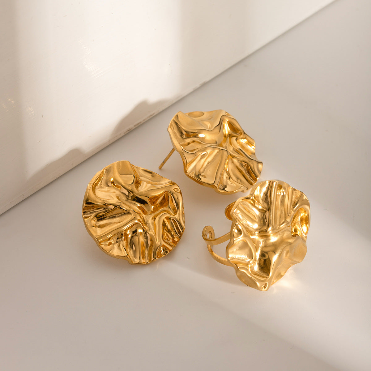 Wholesale  18k gold stainless steel pleated round ring