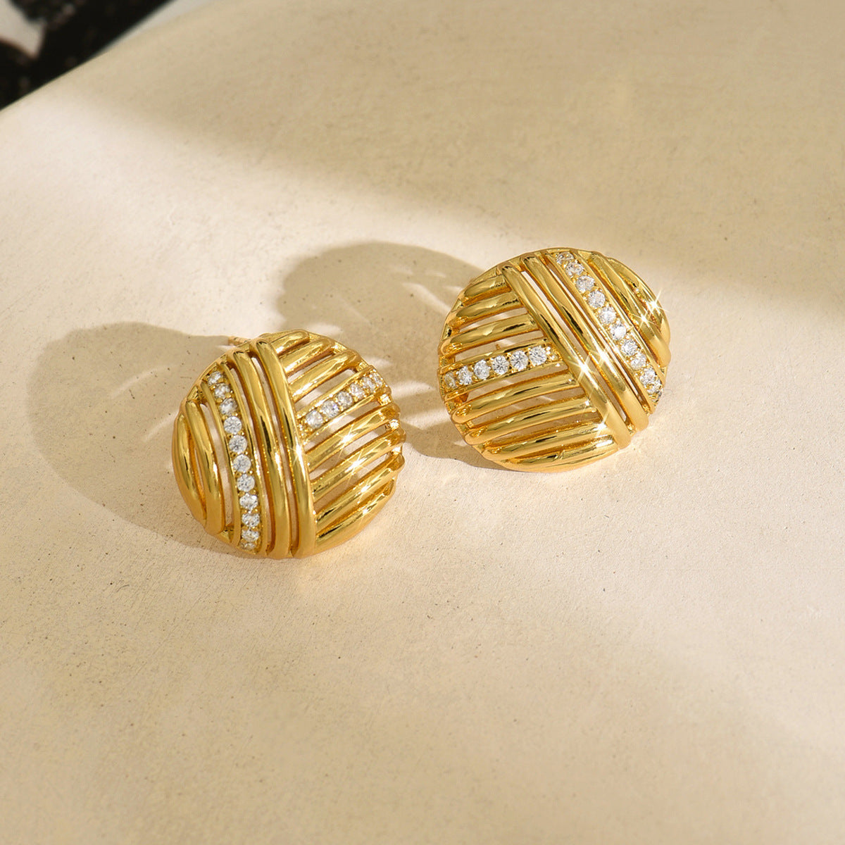 Wholesale 18K Gold Zircon Diamond Thread Round Earrings