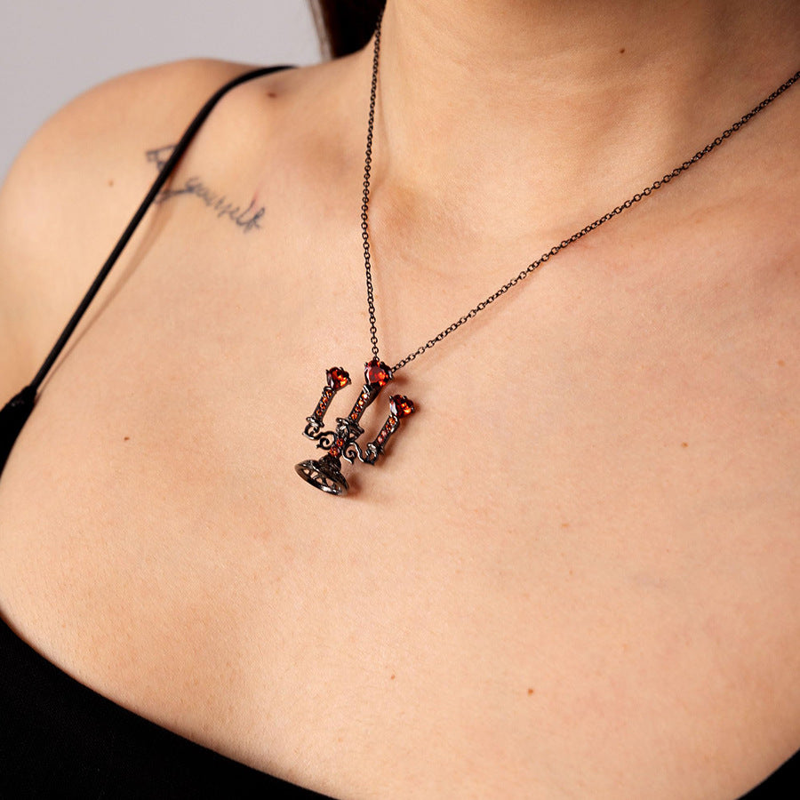 Wholesale  Retro Hollow Candlestick Clavicle Chain Gothic Heart-Shaped Diamond  Necklace