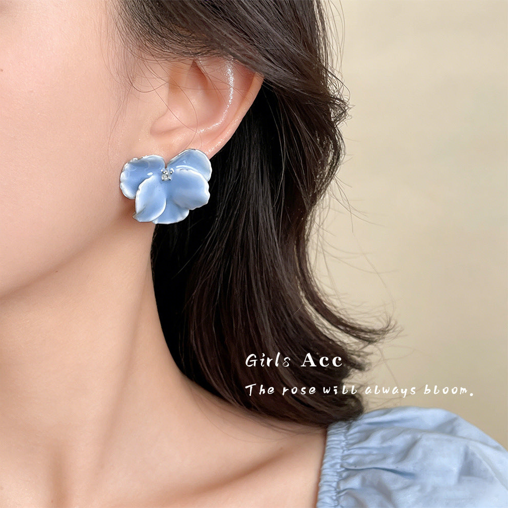 Wholesale Copper Blue Enamel Drip-Glazed Flower Earrings,  Fresh Floral Pearl Studs,  Fashion Accessory