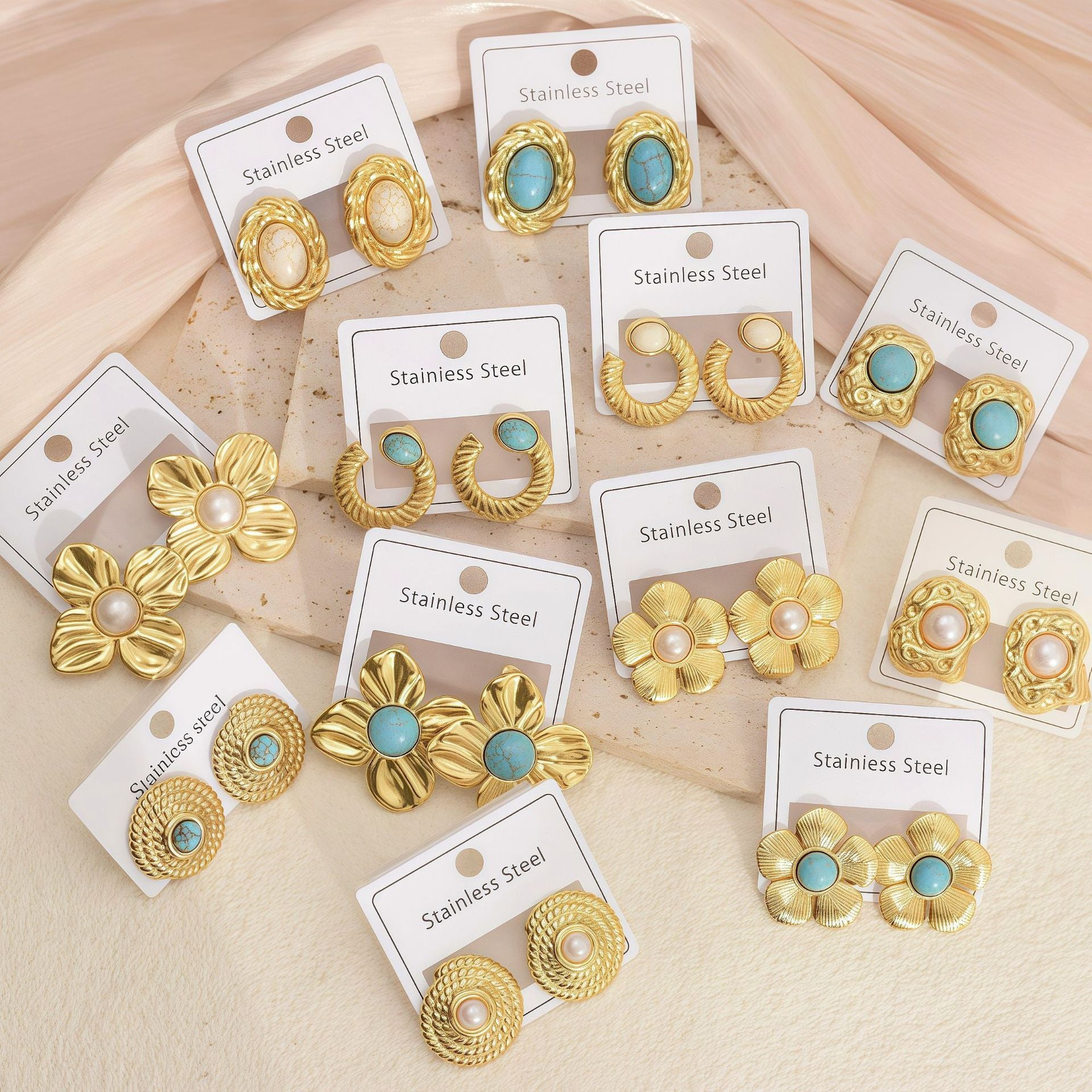 Wholesale Retro Chic Light Luxury Turquoise and Pearl Stud Earrings