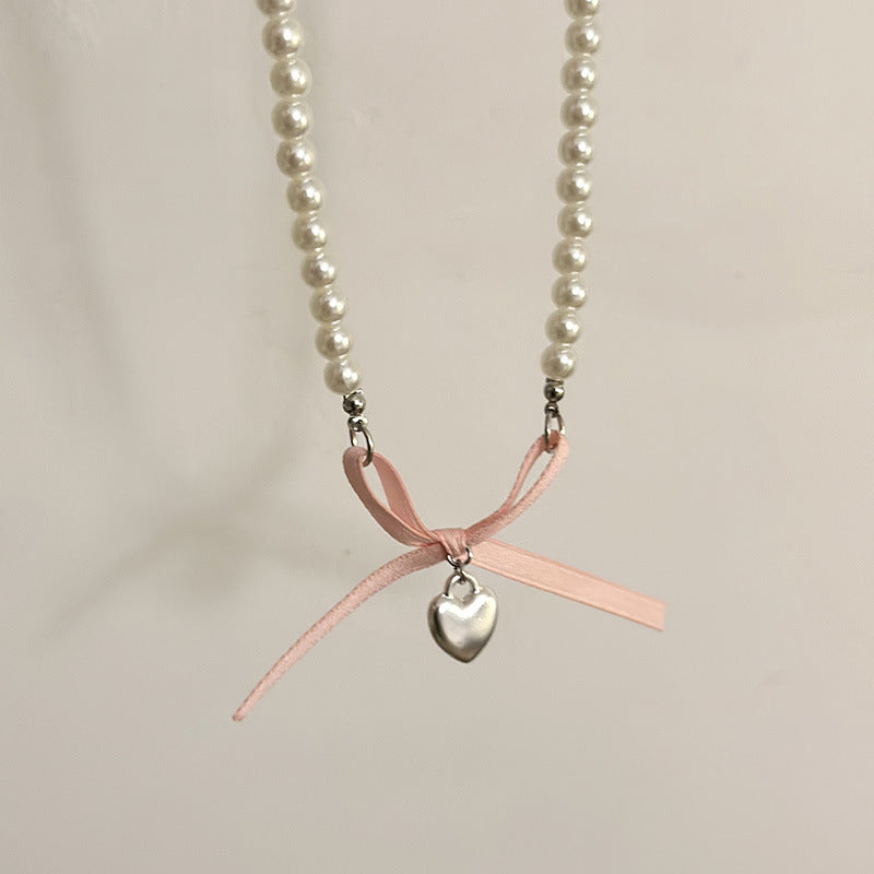 Wholesale Vintage  Pearl Necklace Women's Light Luxury  Love Clavicle Chain