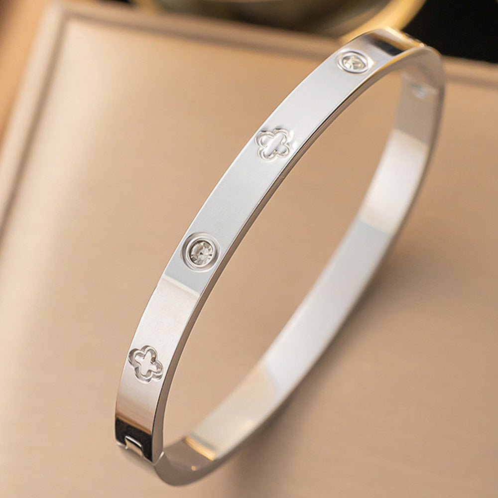 Wholesale 2PCS Steel and titanium four-leaf clover bracelet with zircon setting ACCVIP