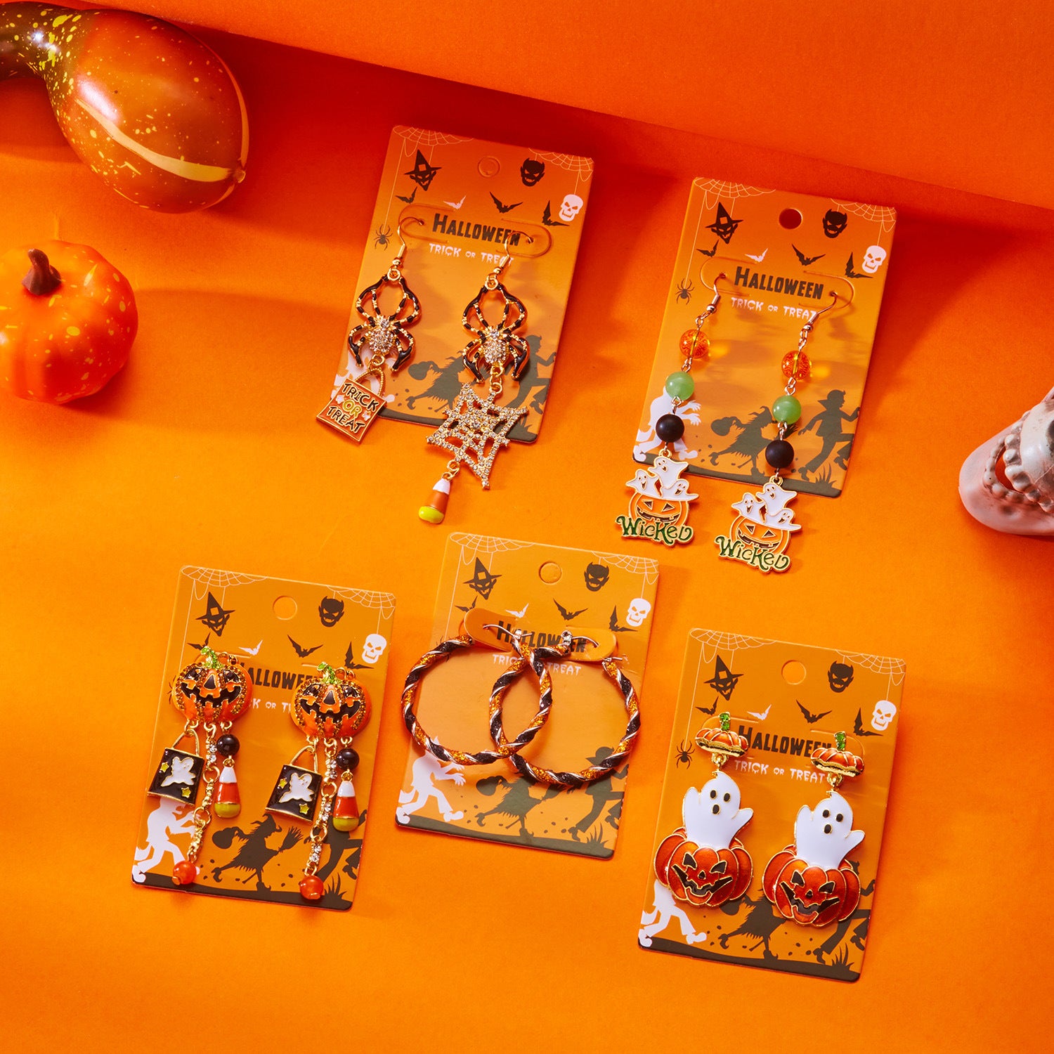 Wholesale Oil-Dropping Diamond Pumpkin Earrings