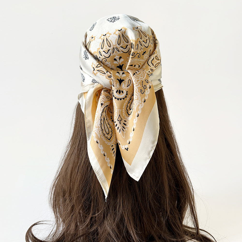 Wholesale Black and White Cashew Flower Silk  Scarf