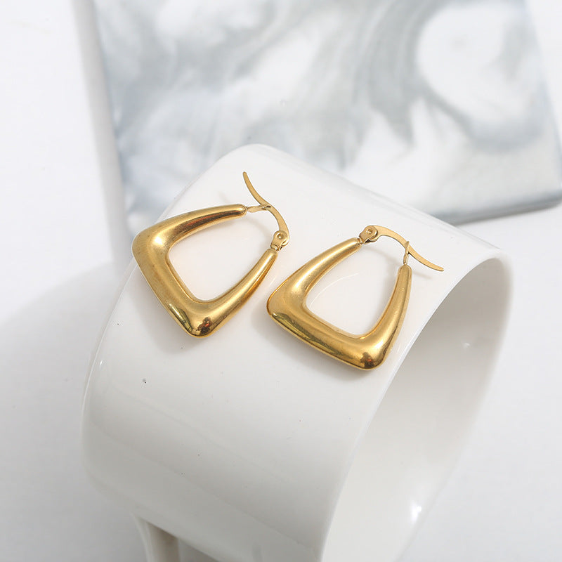 Wholesale water drop retro U-shaped copper plated 18k gold earrings