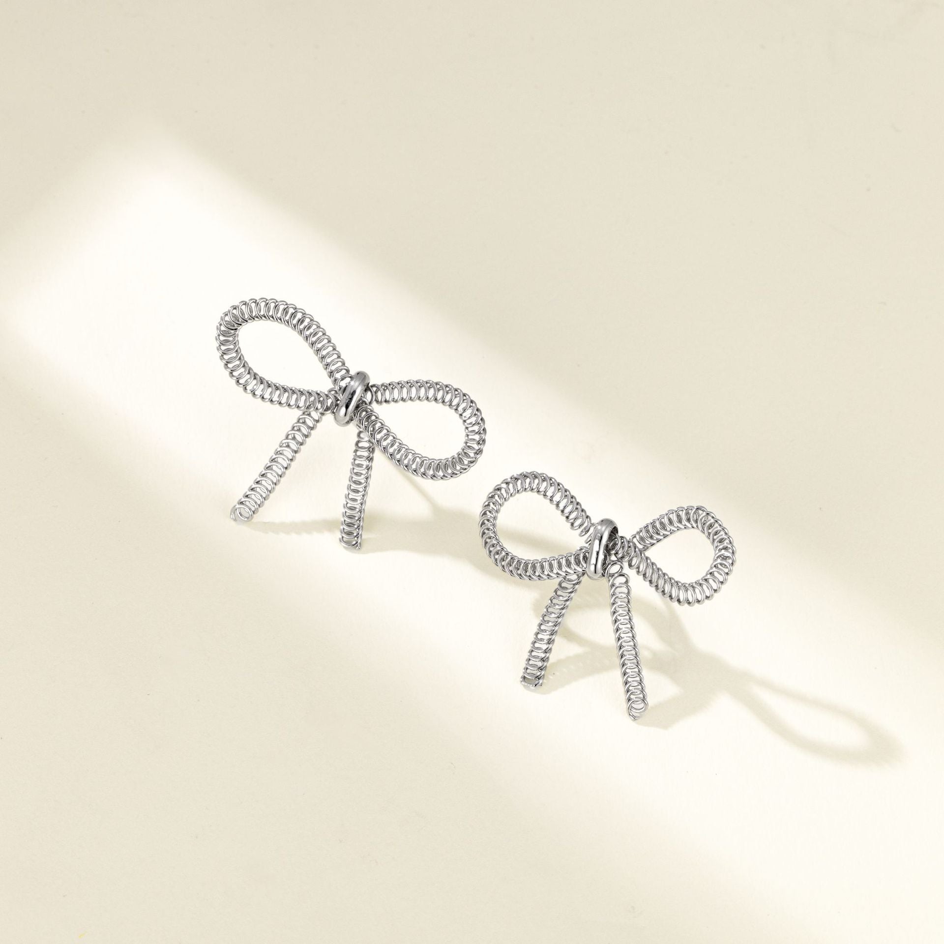 Wholesale  Retro Earrings S925 Silver Needle Metal Earrings