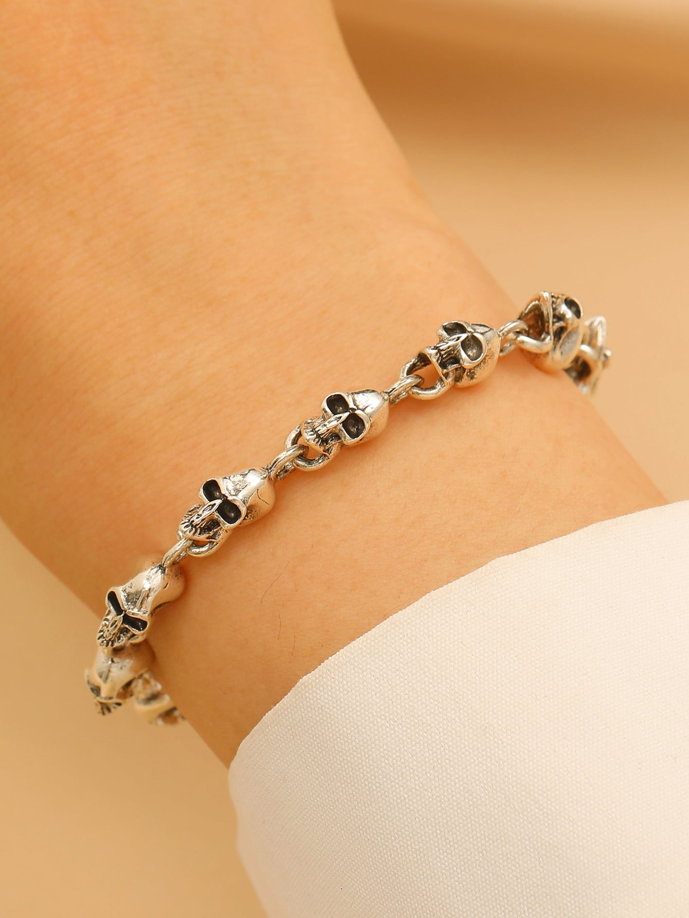 Wholesale Gothic Skull Bracelet Ancient Silver Unisex Fashion Jewelry Accessory