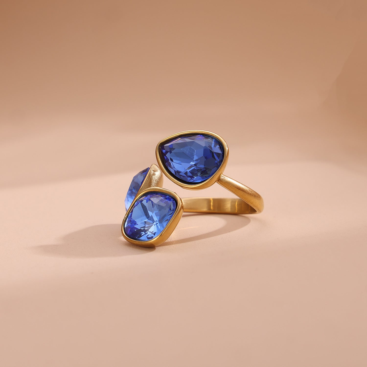 Wholesale Colorful titanium steel 18K gold-plated open water droplet square ring