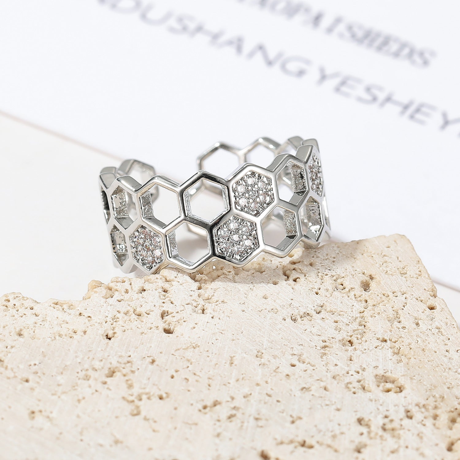 Wholesale Light Luxury All-match Honeycomb Honeycomb Geometric Ring
