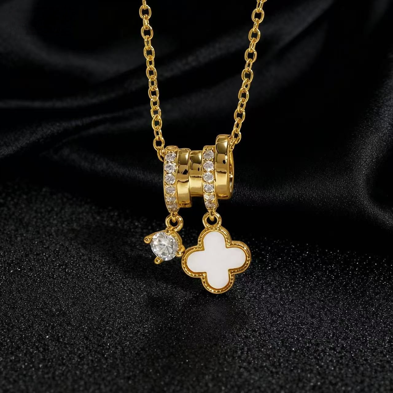 Wholesale Boutique Heart Flower Pendant Necklace Set Colorful Zircon Copper Jewelry Gift