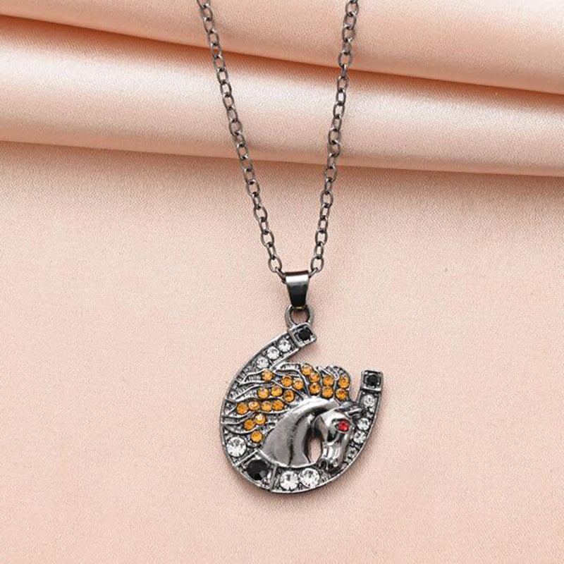 Wholesale  crescent-shaped horseshoe diamond pendant  lucky symbol horse necklace