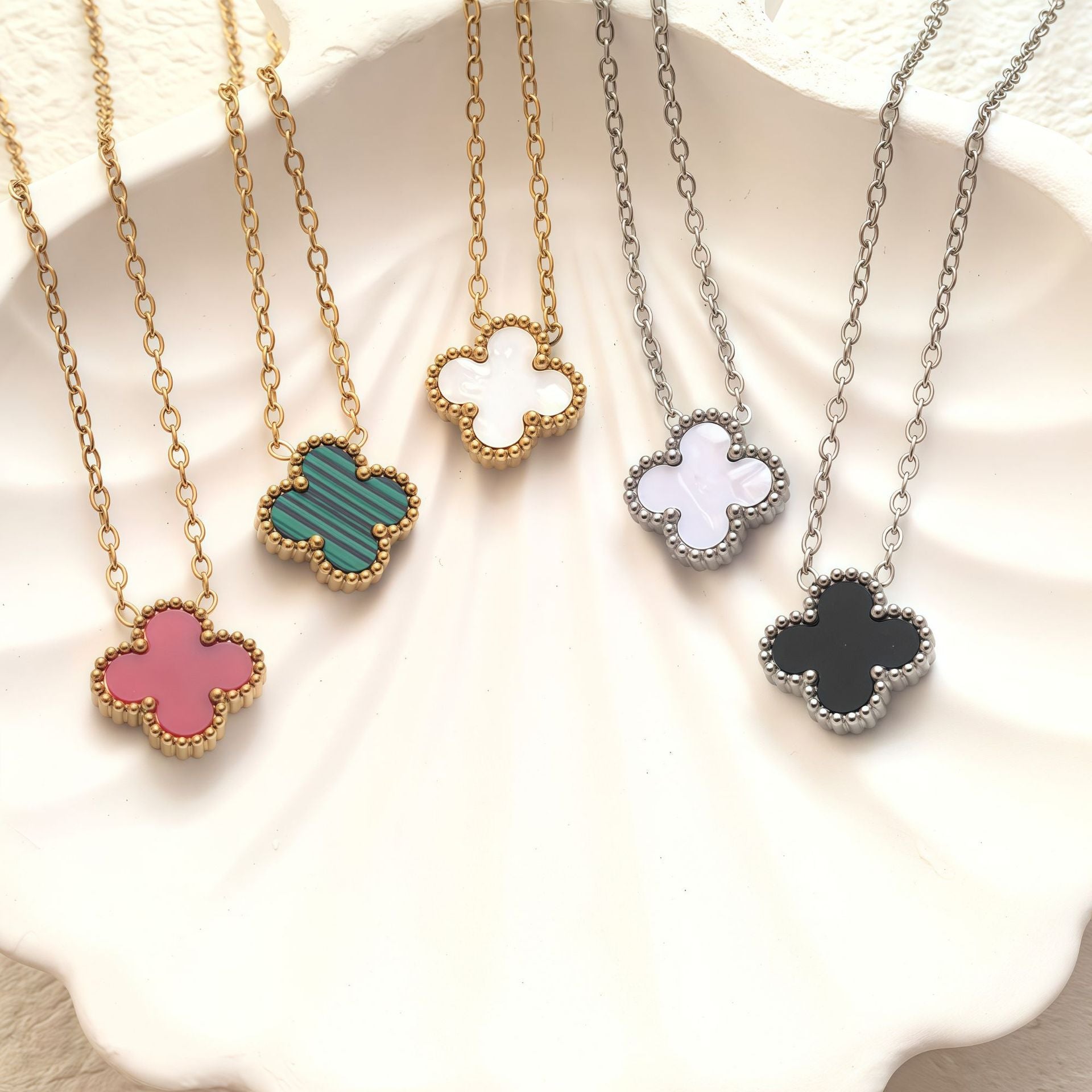 Wholesale Four-Leaf Clover Stainless Steel Necklace Trendy Jewelry Accessory for Boutique Resale ACCVIP