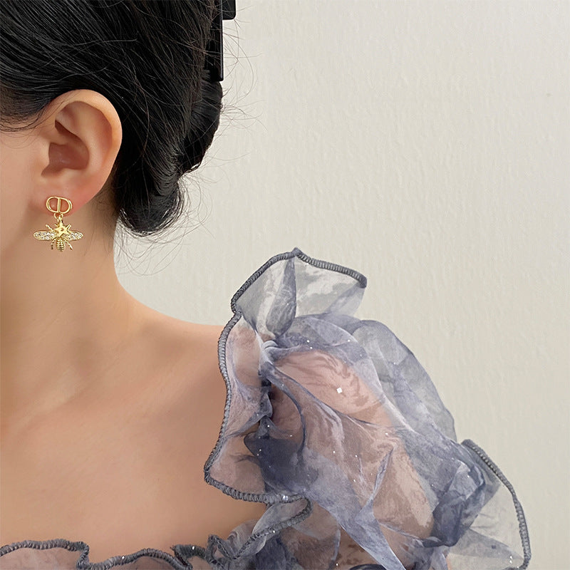 Wholesale Light Luxury Super Flash Letter Bee Star Earrings ACC-ES-NingKa002