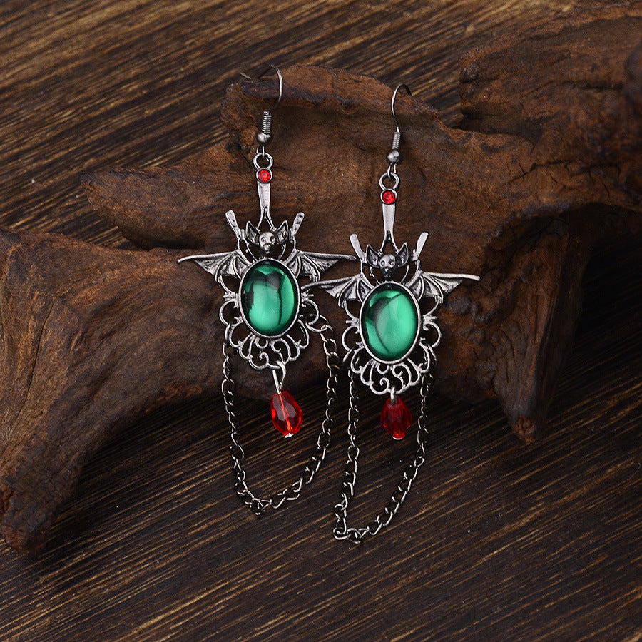 Wholesale Gothic Bat Tassel Rhinestone Earrings Gun Black Zinc Alloy Hollow Out Party Jewelry For Women Boutique Resale Gift