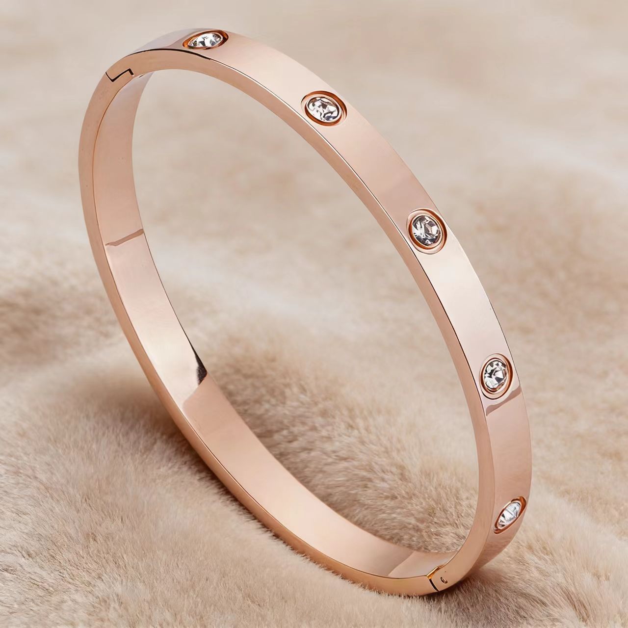 Wholesale Titanium Steel Open Bracelet with Diamond Pattern for Everyday Wear Jewelry Accessory