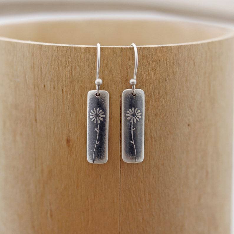 Wholesale Retro  Dandelion Flower Earrings Alloy Electroplated Boutique Resale