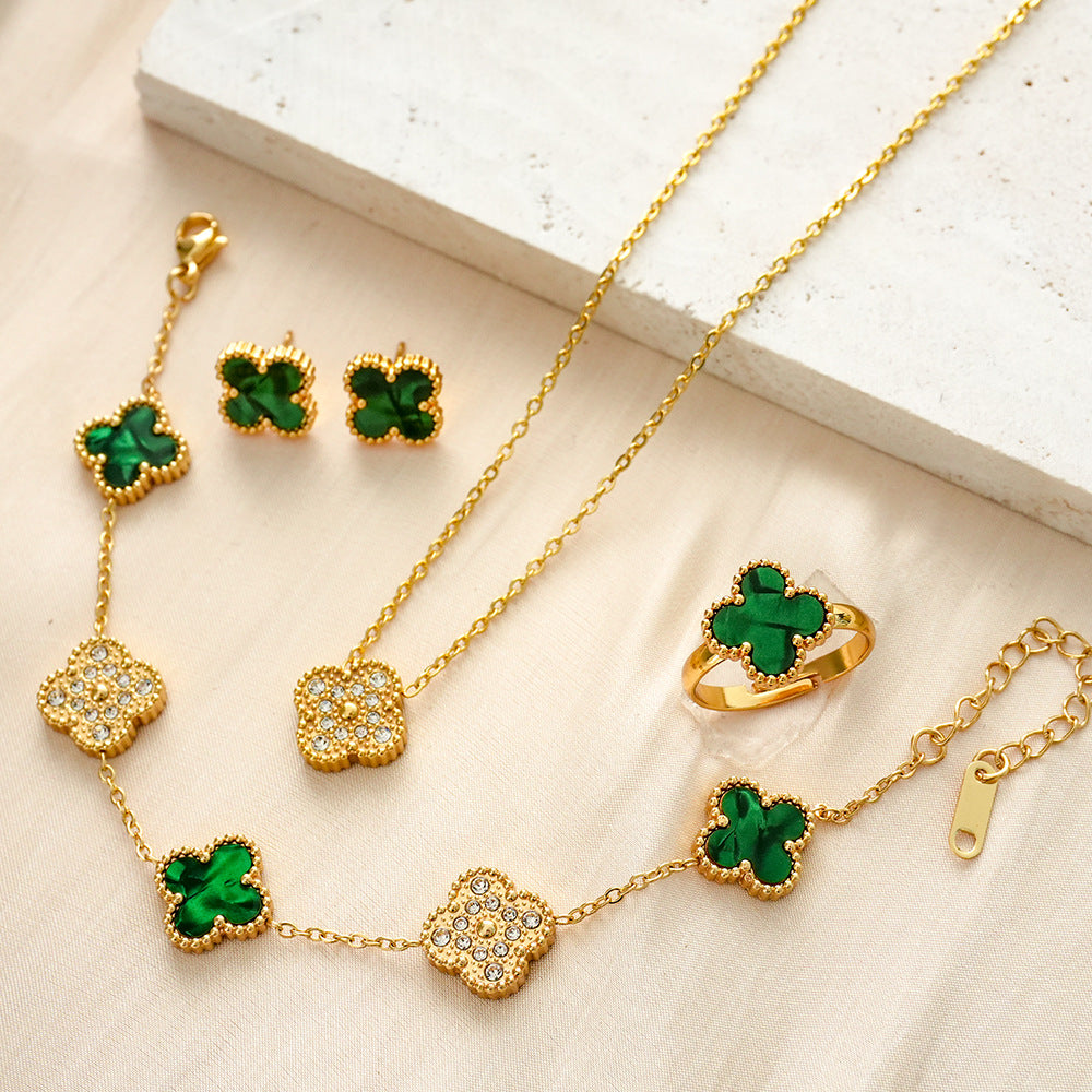 Wholesale Titanium Steel Plated Four Leaf Clover Jewelry Set For Women Rhinestone Necklace And Bracelet Trendy Casual Gift