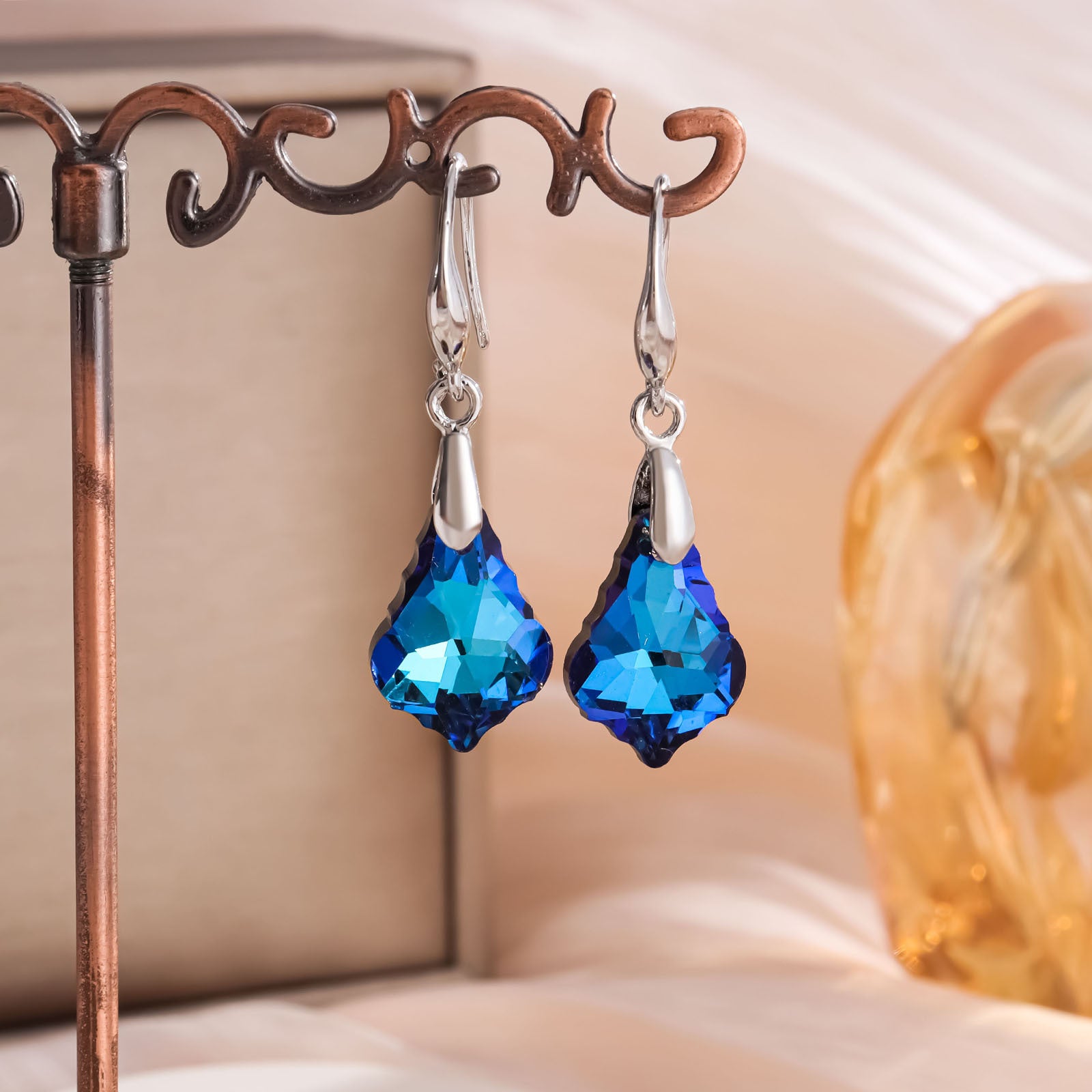 Wholesale Crystal Jewelry Baroque Maple Leaf Earrings ACC-ES-LR002