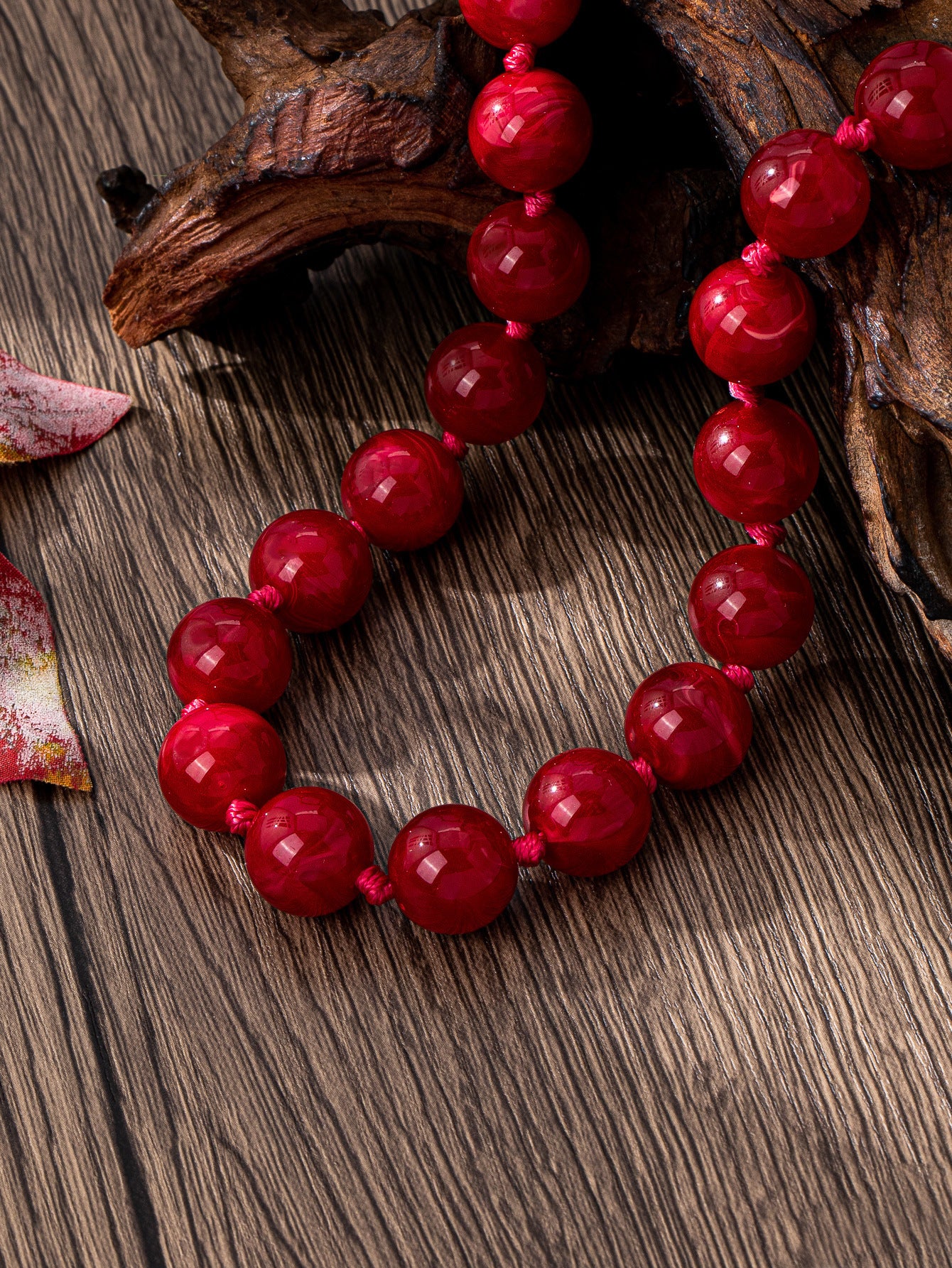Wholesale Modern Boho Handmade Resin Cloud Bead Necklace For Women Mahogany Boutique Jewelry Accessory