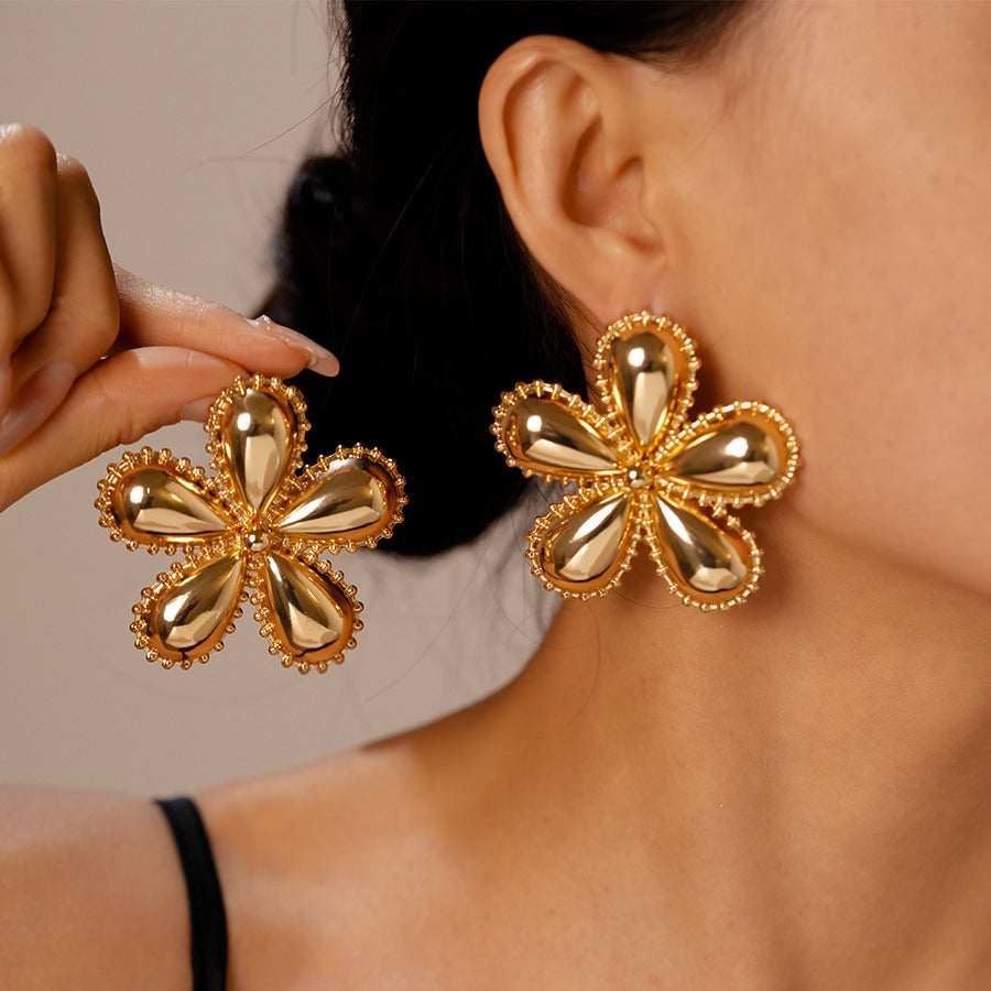 Wholesale Metallic wrinkled flower starfish geometric irregular leaf earrings