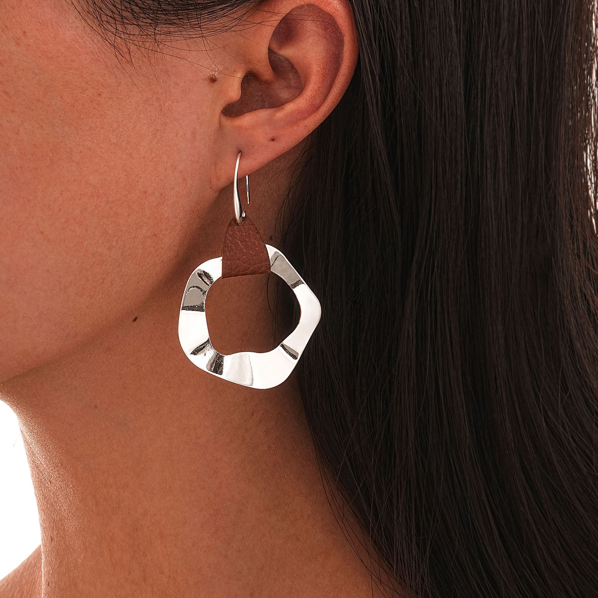 Wholesale  artificial leather irregular female alloy earrings