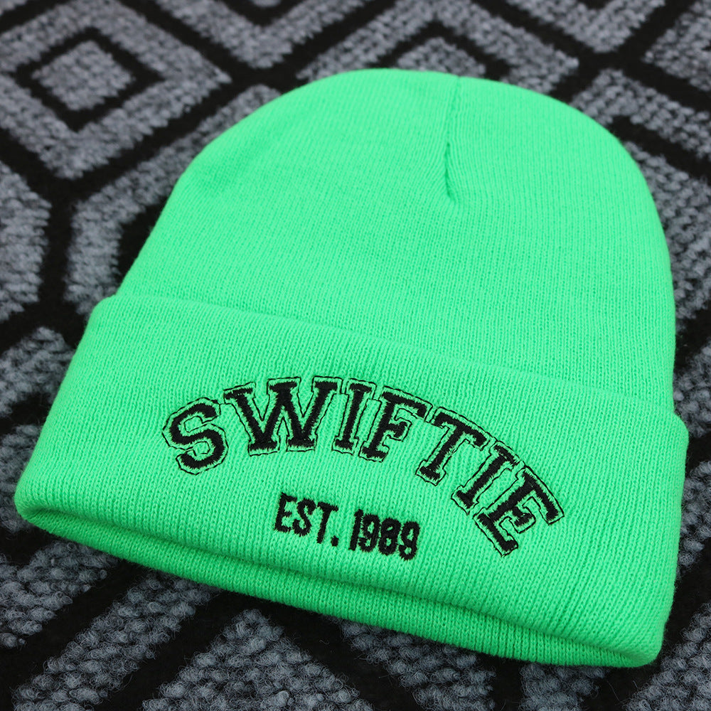 Wholesale letter knitted beanies